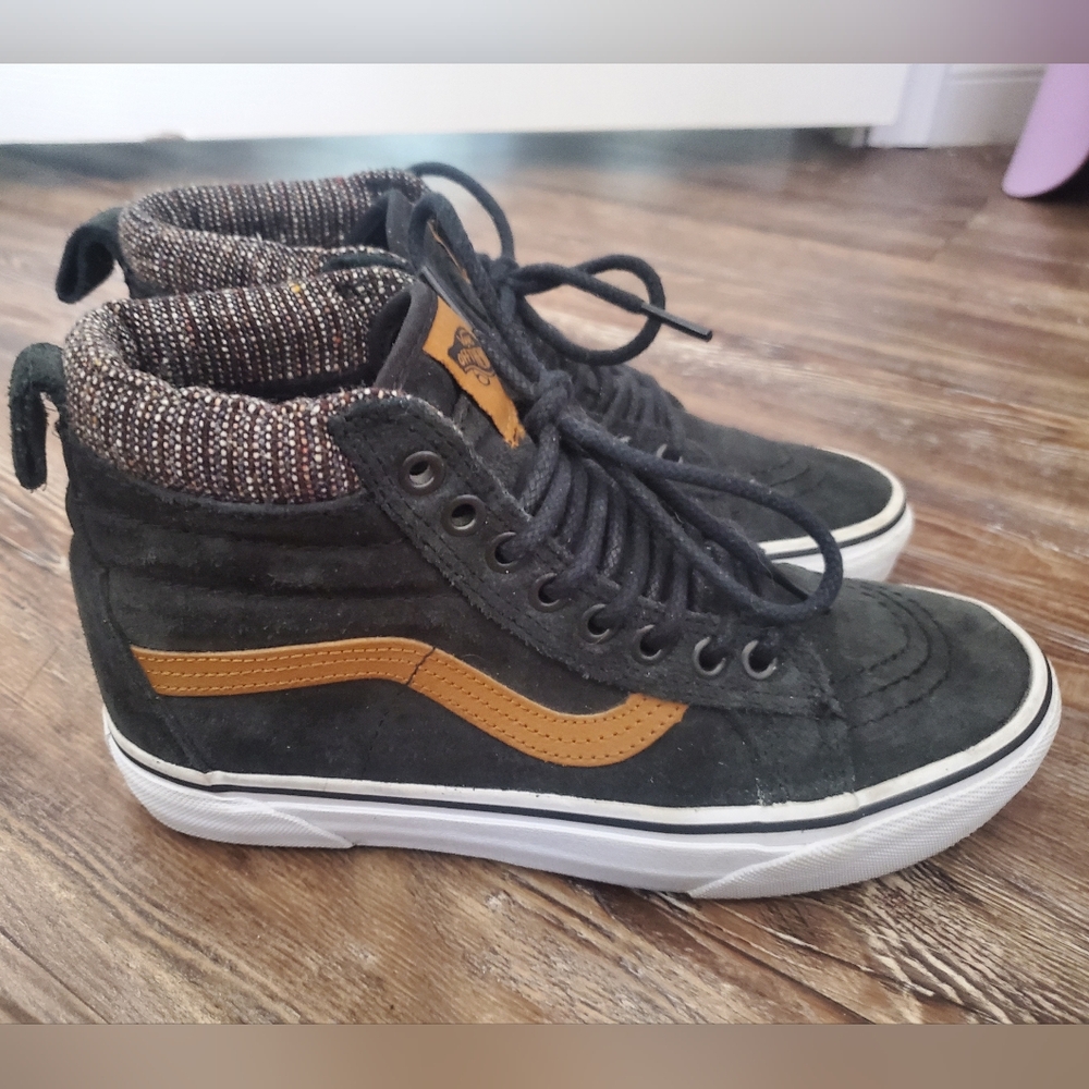 Woman's Vans MTE Sk8-Hi